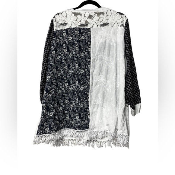 Calessa Plus Size 3X Art to Wear Abstract Mix Material Pieced Knit Tunic Top - Picture 2 of 8